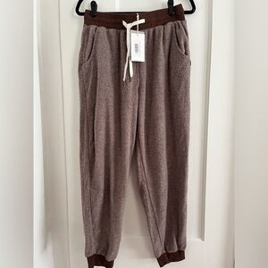 Feat Joggers in “pinecone” as L